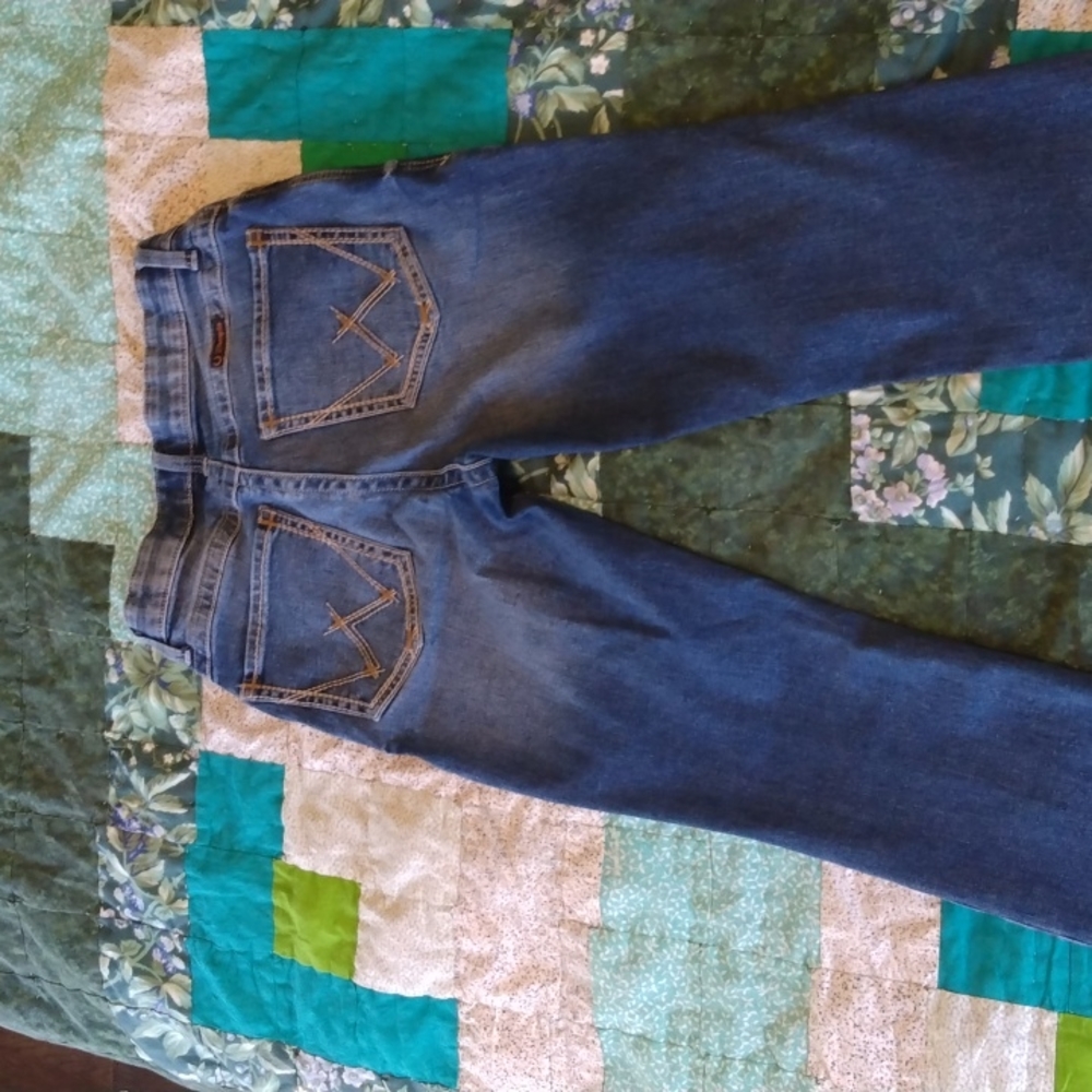Wrangler Women's Willow Mid Rise Performance Waist Boot Cut Ultimate Riding Jean